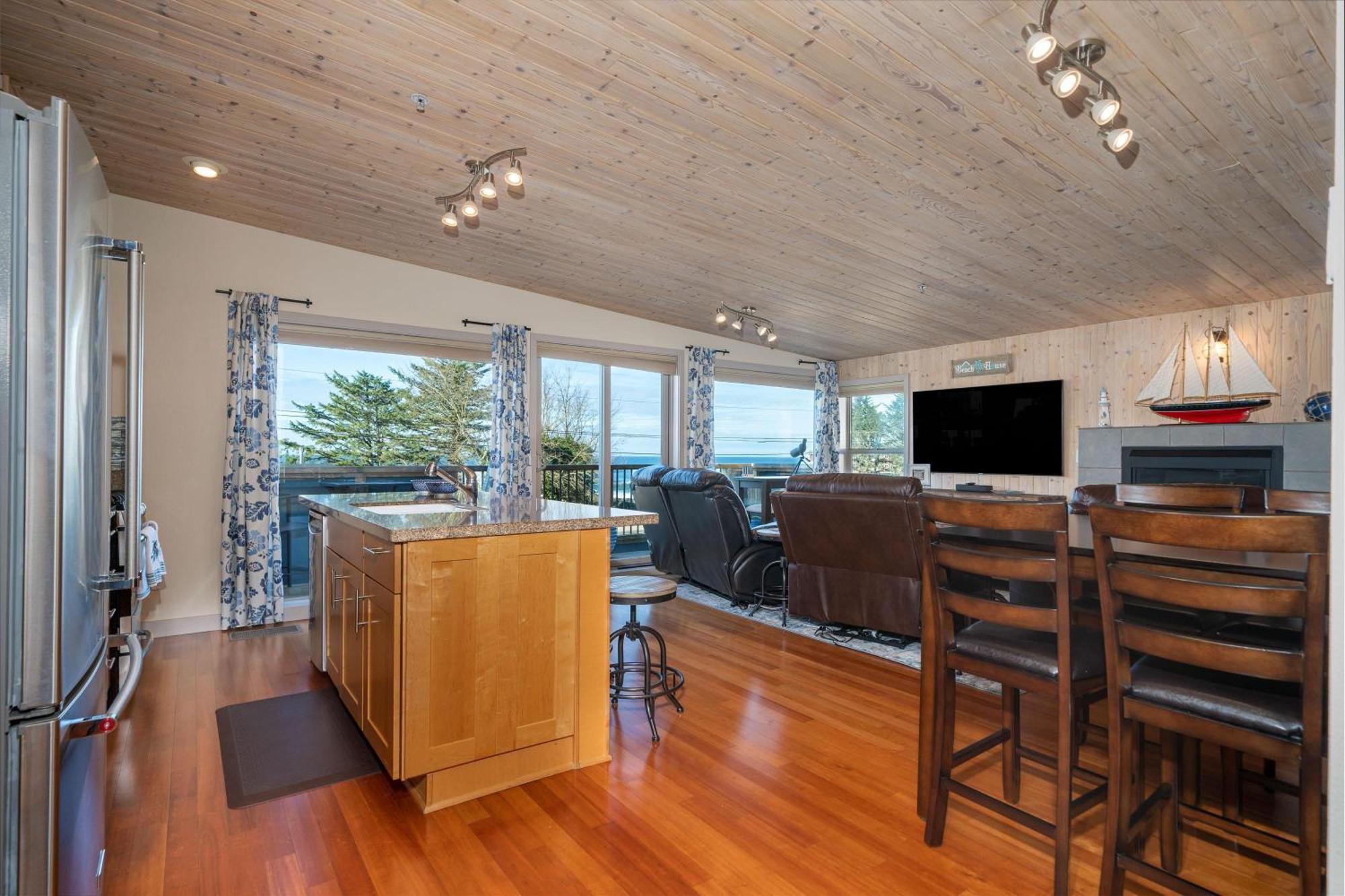 Tranquility Cove Villa Depoe Bay Exterior photo
